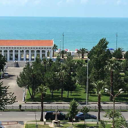 Apt Khimshiashvili 11 Apartment Batumi Ngoại thất bức ảnh