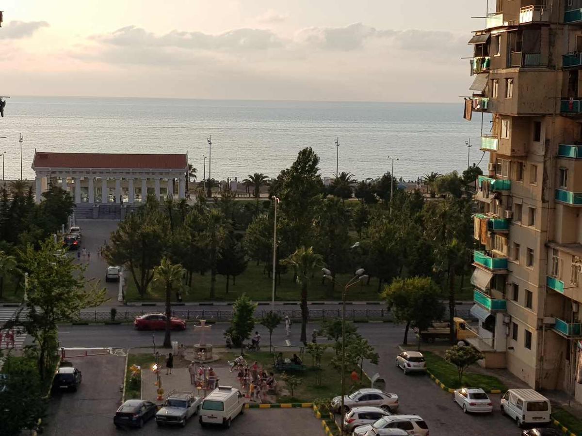 Apt Khimshiashvili 11 Apartment Batumi Ngoại thất bức ảnh
